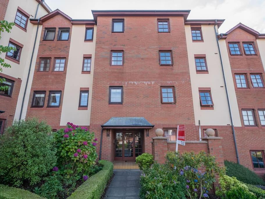 Apartament Luxury 2Bed 2Bath Flat In City Centre- Free Parking! Edynburg Zewnętrze zdjęcie