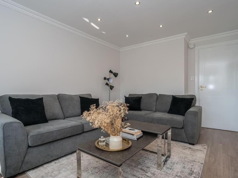 Apartament Luxury 2Bed 2Bath Flat In City Centre- Free Parking! Edynburg Zewnętrze zdjęcie
