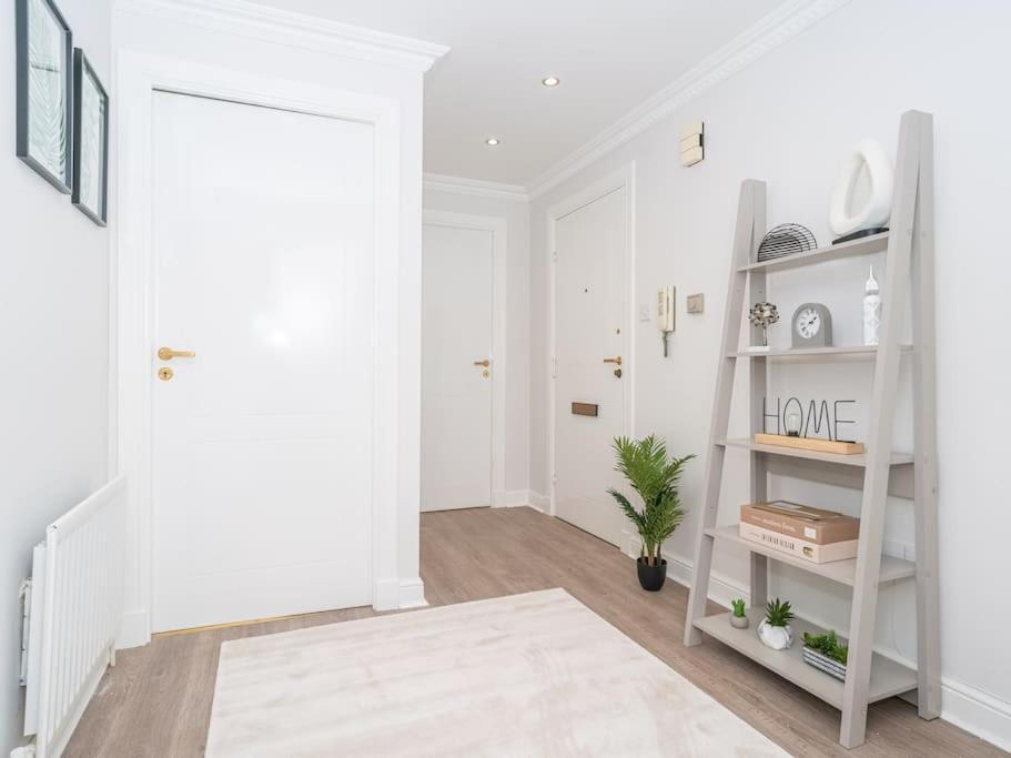 Apartament Luxury 2Bed 2Bath Flat In City Centre- Free Parking! Edynburg Zewnętrze zdjęcie